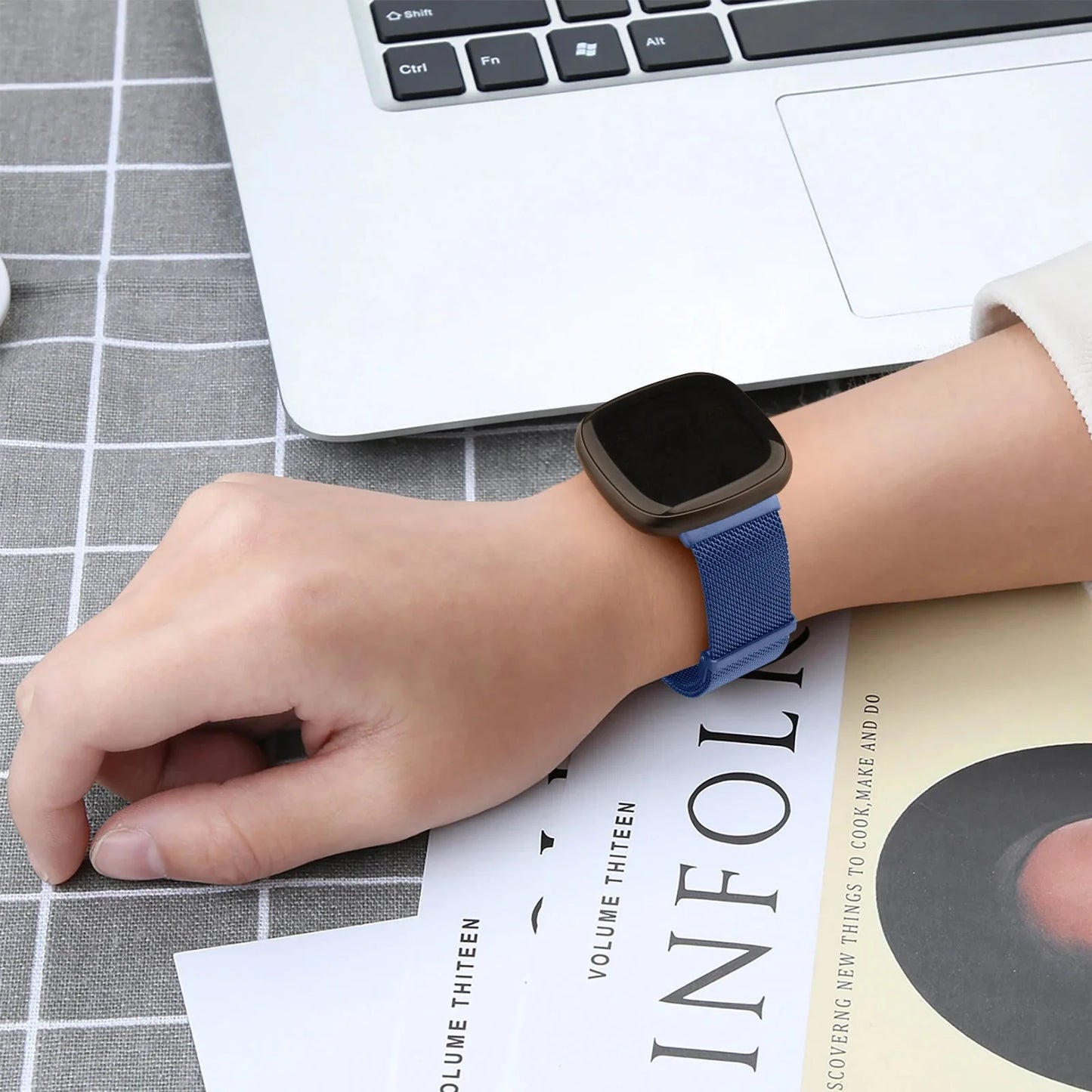 Fitbit Versa Magnetic Strap – Stylish Adjustable Band for Fitness Tracking