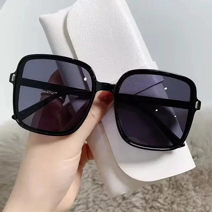 Oversized Sunglasses Retro Glam – Stylish UV Protection Fashion Eyewear
